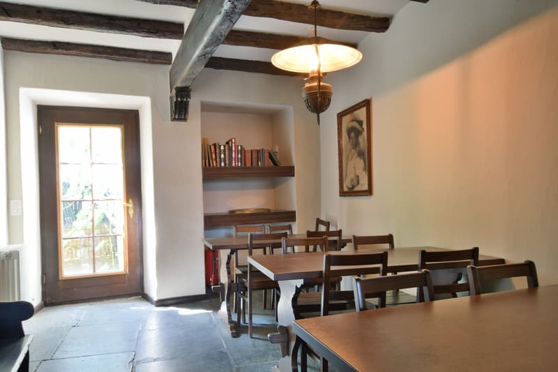 Caratteristico ristorante "Antica Osteria" (7)