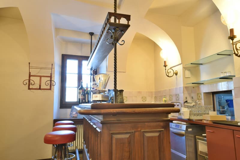Caratteristico ristorante "Antica Osteria" (2)