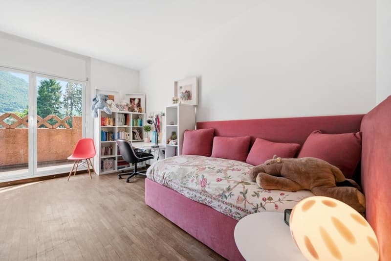 Elegante appartamento su tre livelli in contesto prestigioso (14)