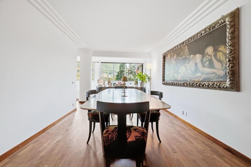 Elegante appartamento su tre livelli in contesto prestigioso (3)