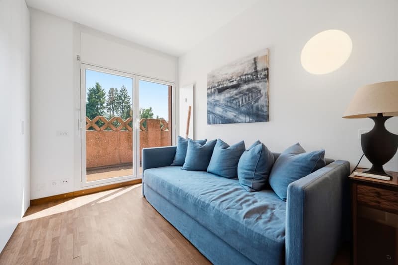 Elegante appartamento su tre livelli in contesto prestigioso (13)