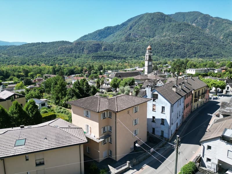 Income property in the heart of Terre di Pedemonte (2)
