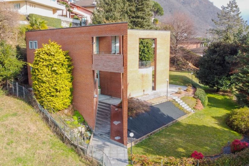 Villa mit ikonischer Architektur, Panoramablick (4)