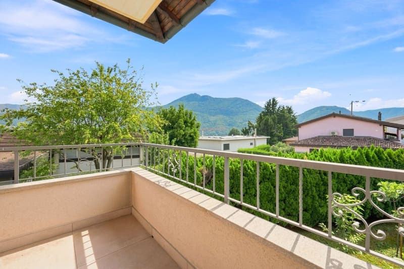 Spazioso appartamento con grande giardino in zona tranquilla (15)