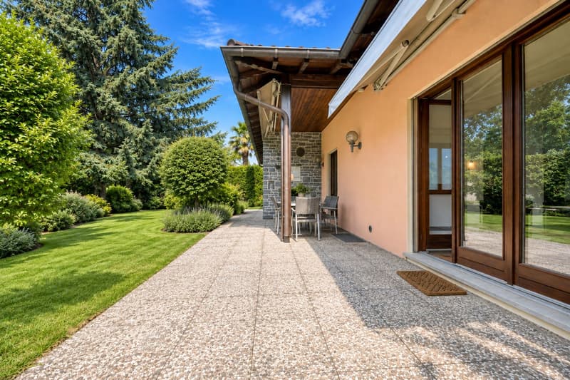 Spazioso appartamento con grande giardino in zona tranquilla (2)