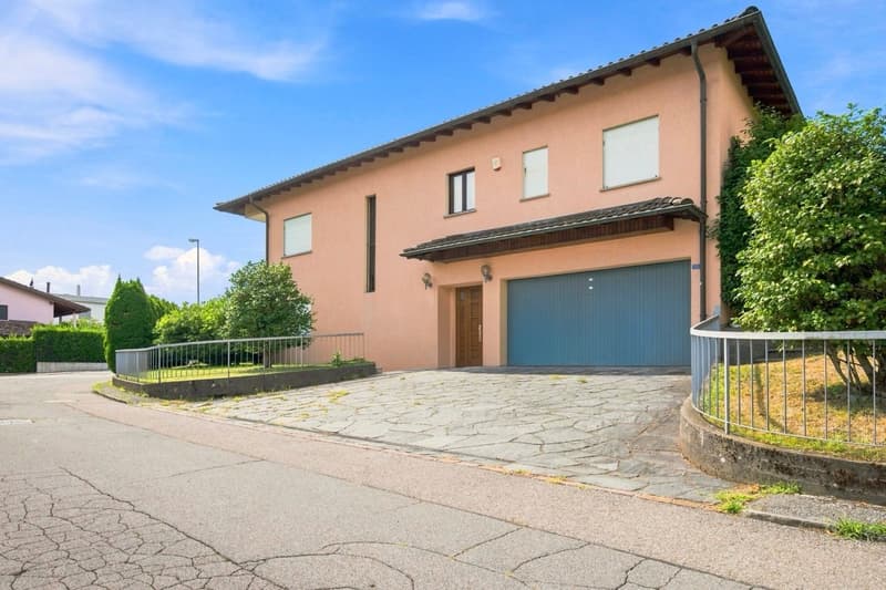 Spazioso appartamento con grande giardino in zona tranquilla (17)
