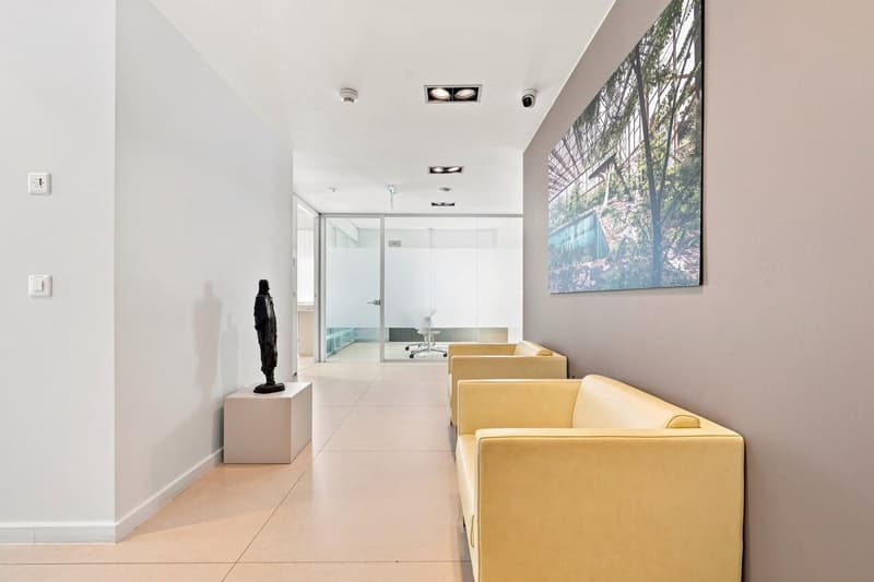 Ufficio singolo in prestigioso palazzo nel centro di Lugano (6)