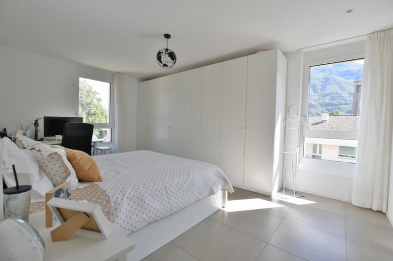 Wunderschöne 4.5-Zimmer-Wohnung in strategischer Lage (4)