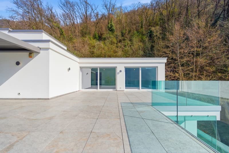 Residenza Ceresio 52: Attikawohnung mit grosser Panoramaterrasse (4)