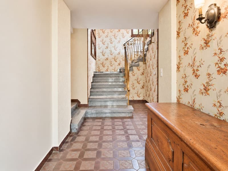 Schönes Einfamilienhaus mit freier Aussicht (2)