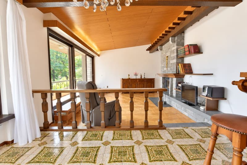 Schönes Einfamilienhaus mit freier Aussicht (16)