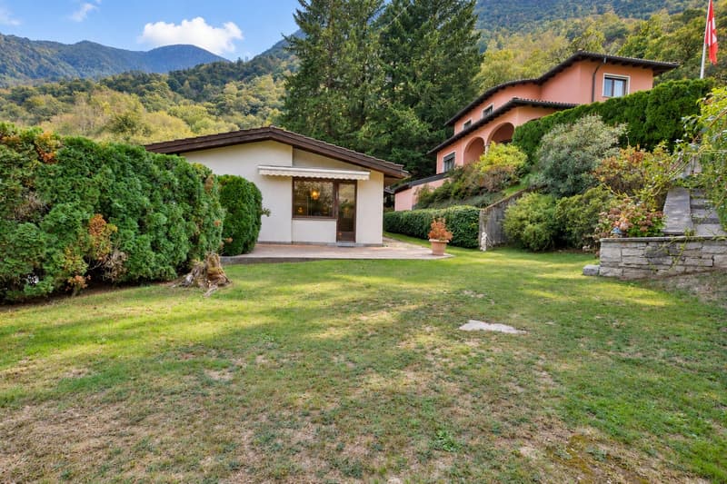 Schönes Einfamilienhaus mit freier Aussicht (8)