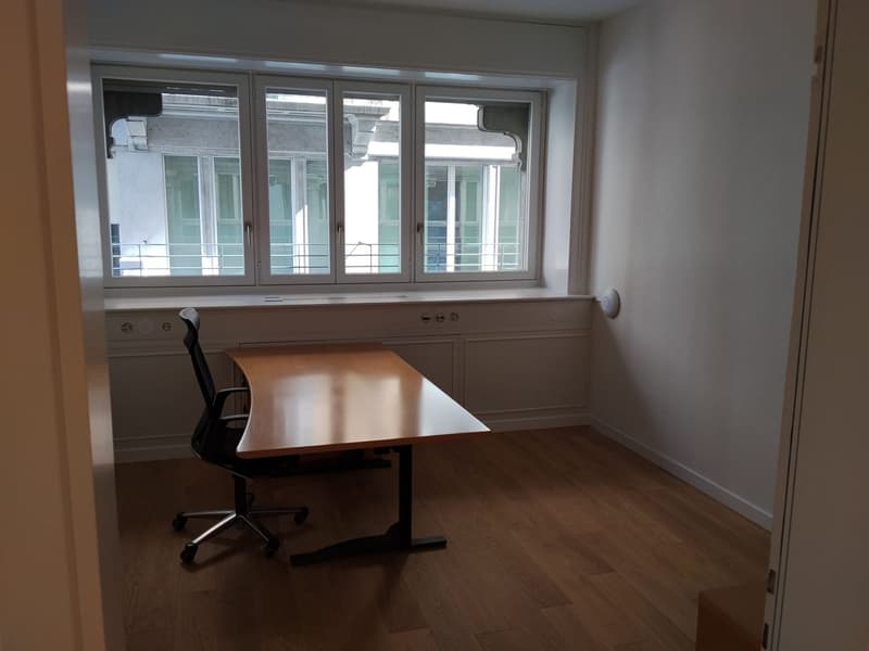 Lugano centro, affittasi comodo ufficio in posizione strategica (7)