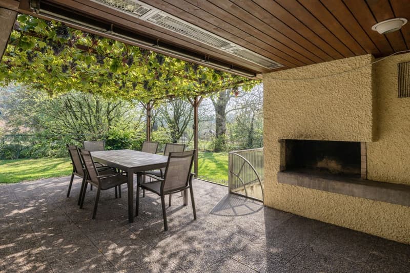 Unique single-family house with separate apartment (8)