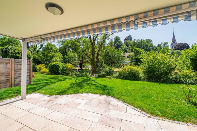 Logenplatz in Uster: Appartamento in giardino con vista sul castello (2)