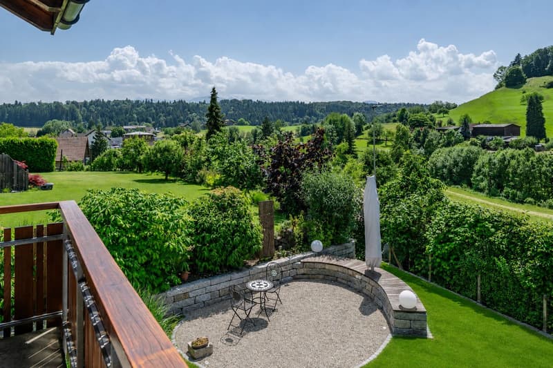 Wohnen mit Aussicht und Gartenidylle (2)