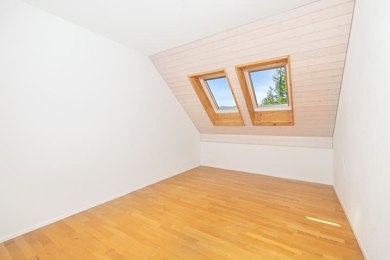 Lichtdurchflutete 4.5 Zimmer-Maisonettewohnung mit Galerie und viel Raum (6)