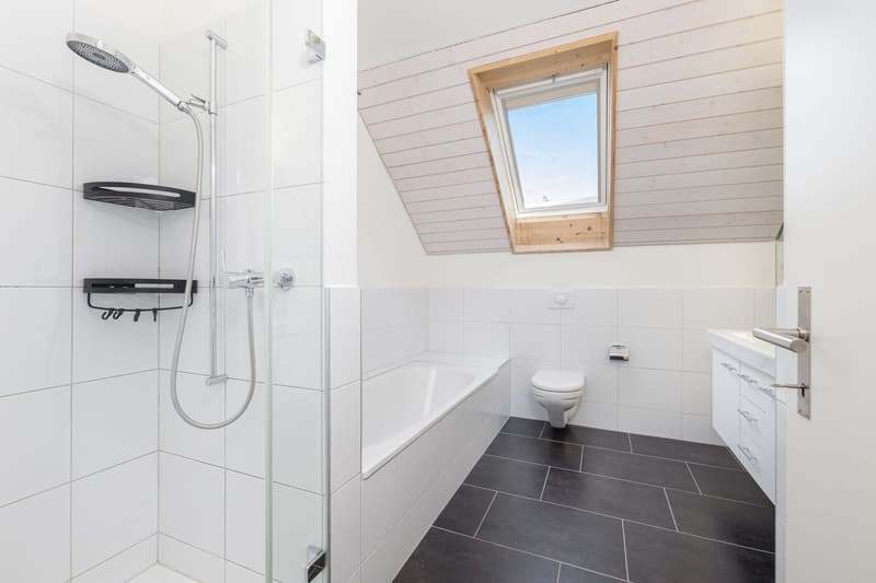 Lichtdurchflutete 4.5 Zimmer-Maisonettewohnung mit Galerie und viel Raum (10)