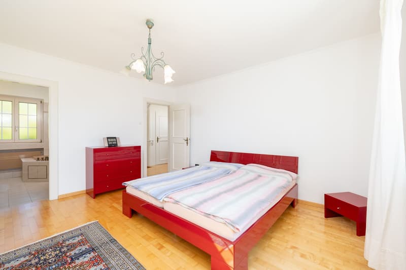 Attraktives Doppeleinfamilienhaus mit ausgebautem Dachgeschoss an Toplage (8)