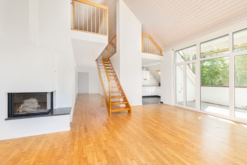 3.5-Zimmer-Dachmaisonette mit Galerie und viel Wohnkomfort (4)