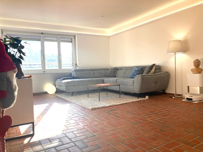 Sunny 3.5-room apartment with glazed balcony near Lake Constance (3)