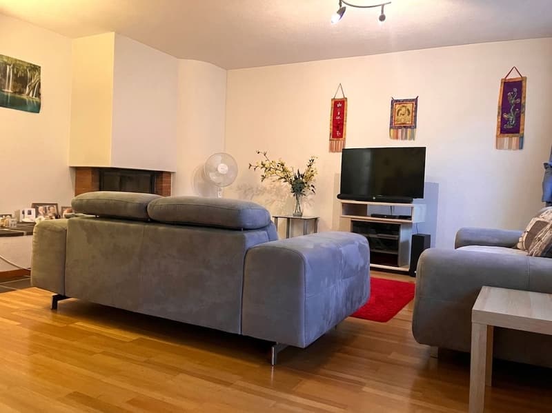 80 m² garden apartment with chimney - just a few steps from the train station (3)