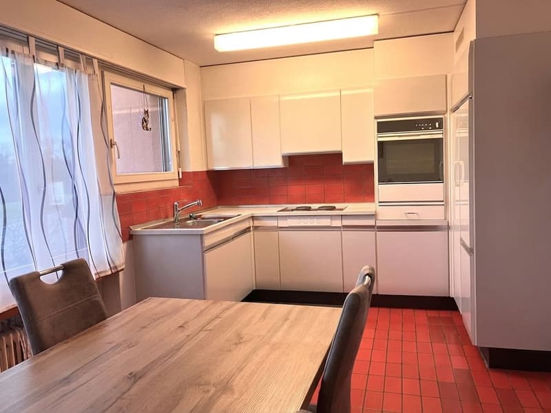 80 m² garden apartment with chimney - just a few steps from the train station (6)
