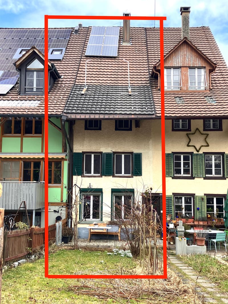 Approved 2-apartment project with large hall and 2'705 m building volume (5)