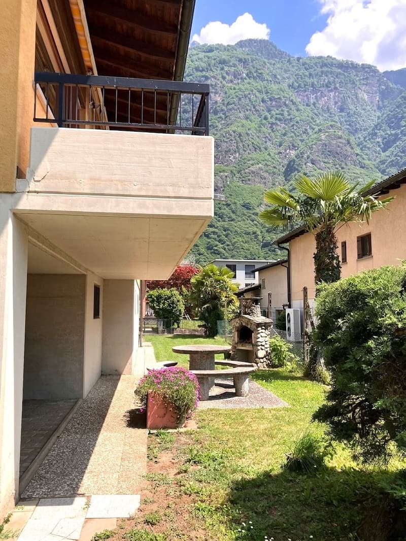 Casa unifamiliare indipendente di 6.5 locali con giardino a Biasca (4)