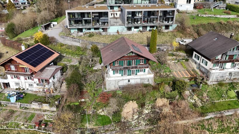 Multi-generation house with garden paradise & view (20)