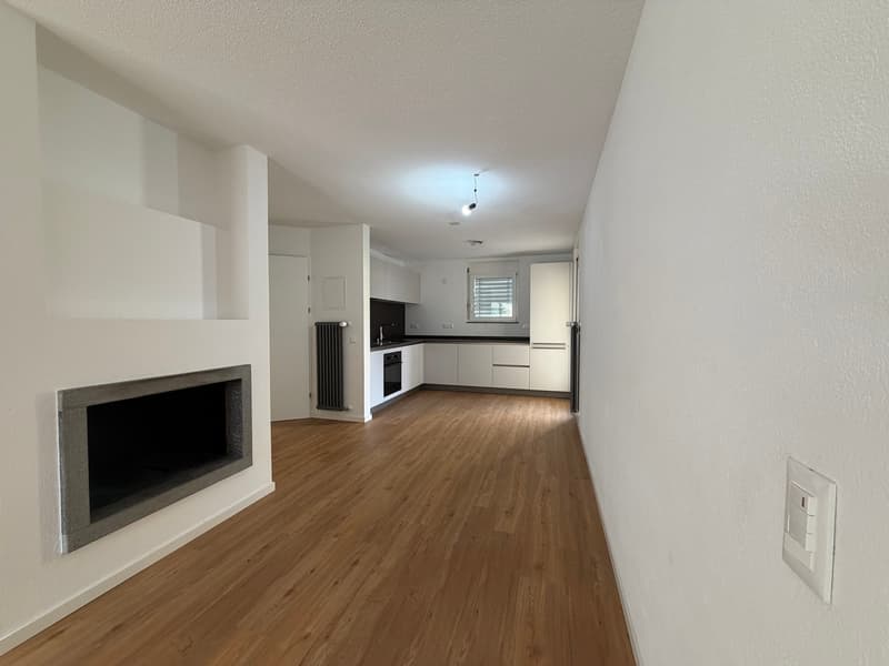 Appartement élégant rénové avec vue panoramique et place de parking incluse (5)
