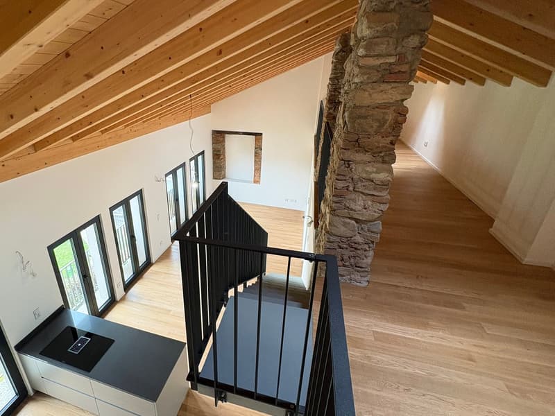 Elegantes Mehrfamilienhaus, komplett renoviert in Pura (7)