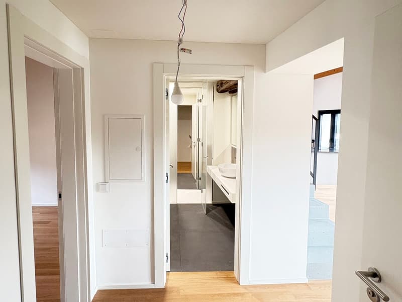 Elegantes Mehrfamilienhaus, komplett renoviert in Pura (8)