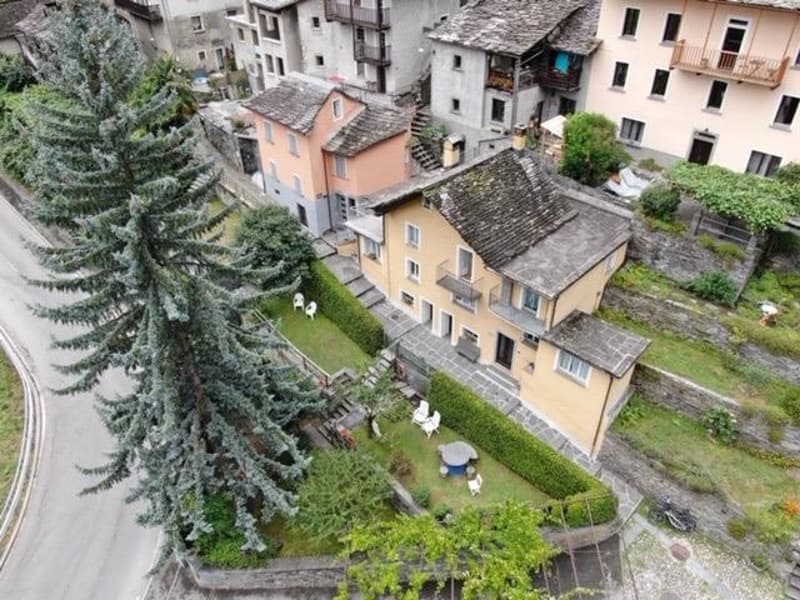 Charming single-family house in Cevio, Valle Maggia (1)