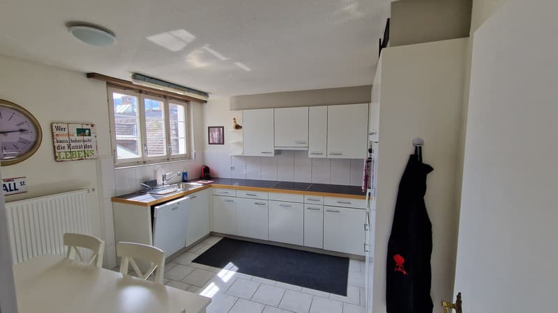 Lakefront Investment! Apartment building with 12 units - prime location! (12)