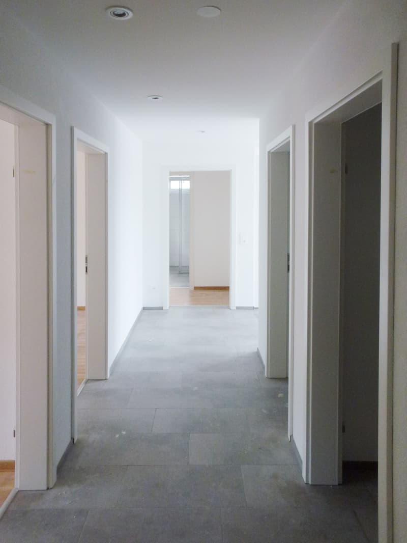 Mehrfamilienhaus mit 15 Wohneinheiten - 5,88% Rendite - NEU renoviert (12)