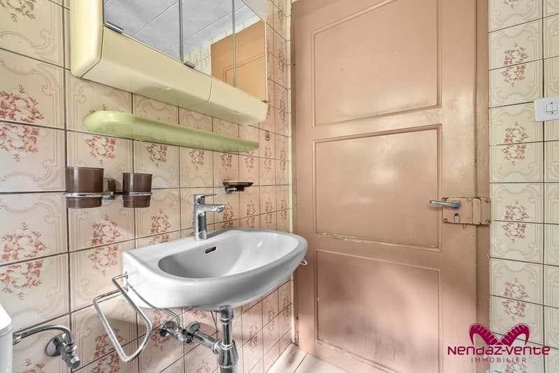 Maison villageoise de deux appartements à rénover à Beuson (7)