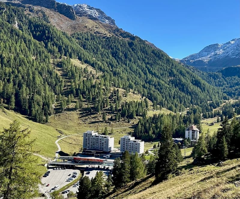 STUDIO A LOUER / saison 2025/2026 SITUE AU PIED DES PISTES DE SKI (1)