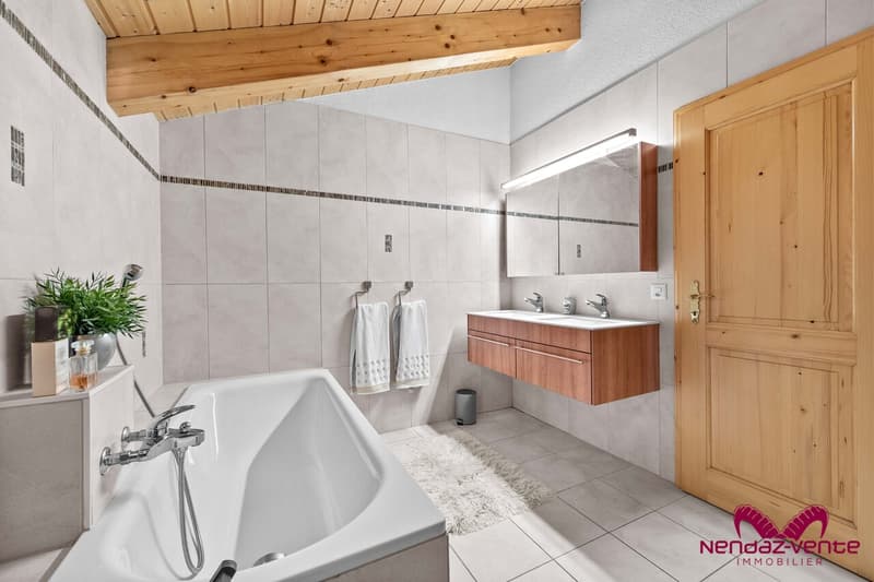Magnifique chalet 5,5 pièces vue imprenable vente aux étrangers (6)