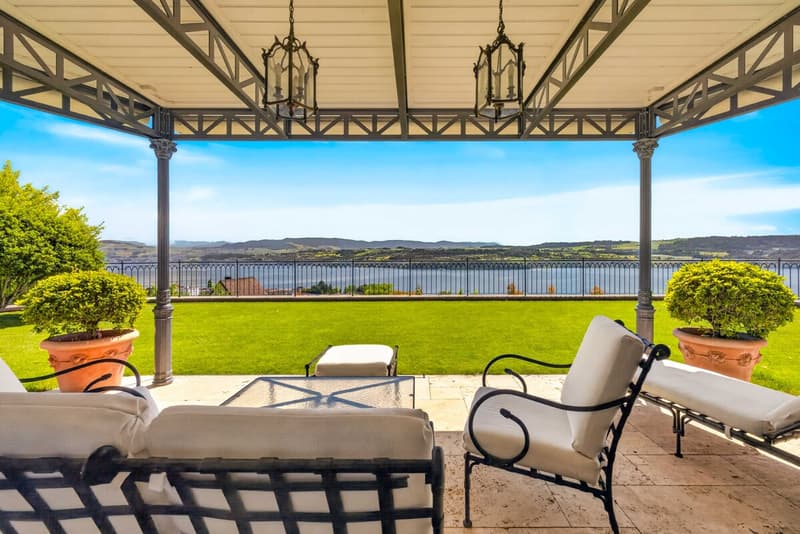 Stilvolle Villa in bester Lage mit See- und Bergpanorama (3)