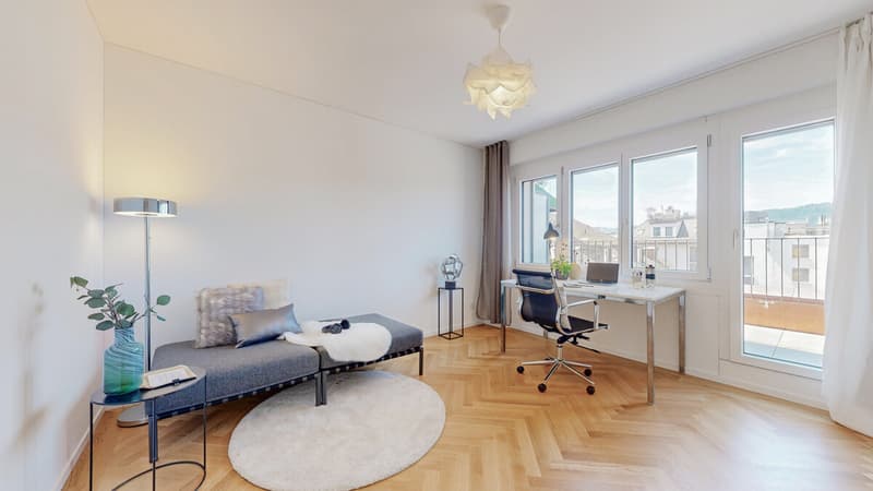 Zimmer mit Balkon