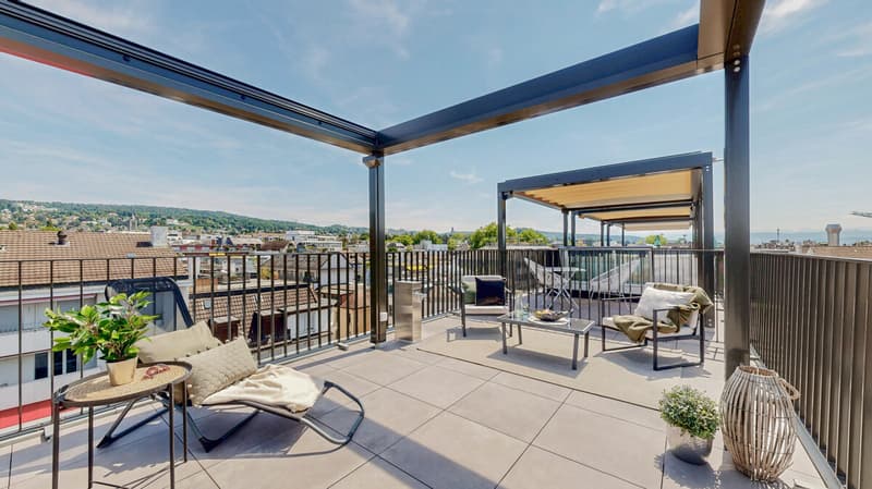 Dachterrasse mit Sonnenschutz