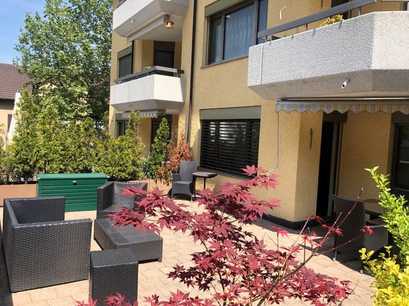 Appartement spacieux 2.5 pièces au centre-ville avec terrasse de 40 m2 (10)