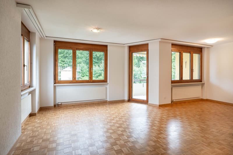 View into the green and central location - this can be your new home (2)