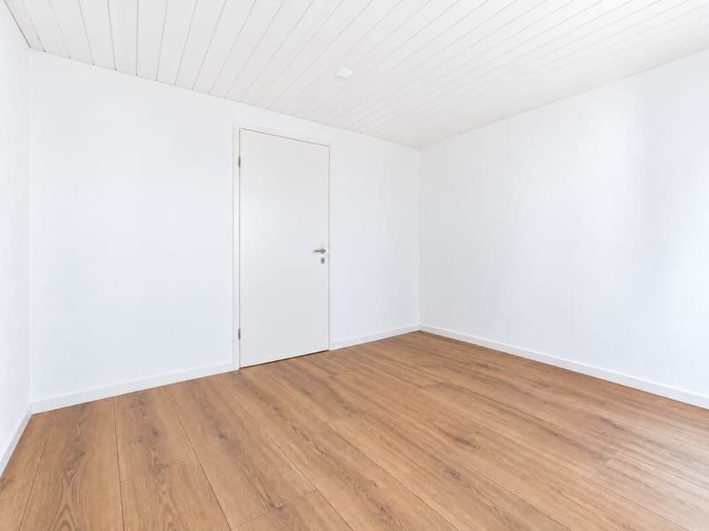 Attraktive 5-Zimmerwohnung mit sehr grosser Terrasse (92m2) mitten in Langenthal (9)