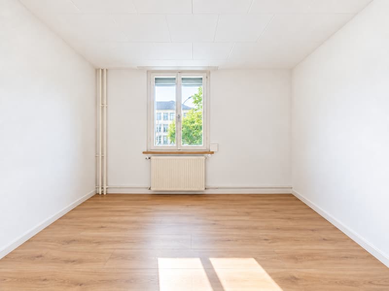 Attraktive 5-Zimmerwohnung mit sehr grosser Terrasse (92m2) mitten in Langenthal (6)