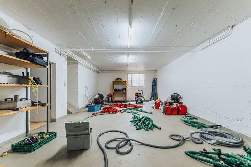 Vielseitige Gewerbe- und Büroräume an zentraler Lage in Langenthal zu vermieten (9)