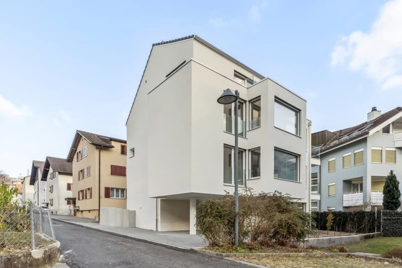 Exclusive 5.5-room attic apartment in Hergiswil – New building with mountain view (9)