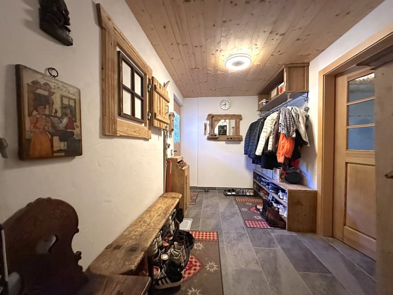 Character chalet, 6.5 rooms in Champéry – Panoramic view of the mountains (3)