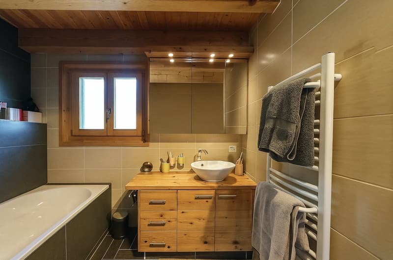 Character chalet, 6.5 rooms in Champéry – Panoramic view of the mountains (9)